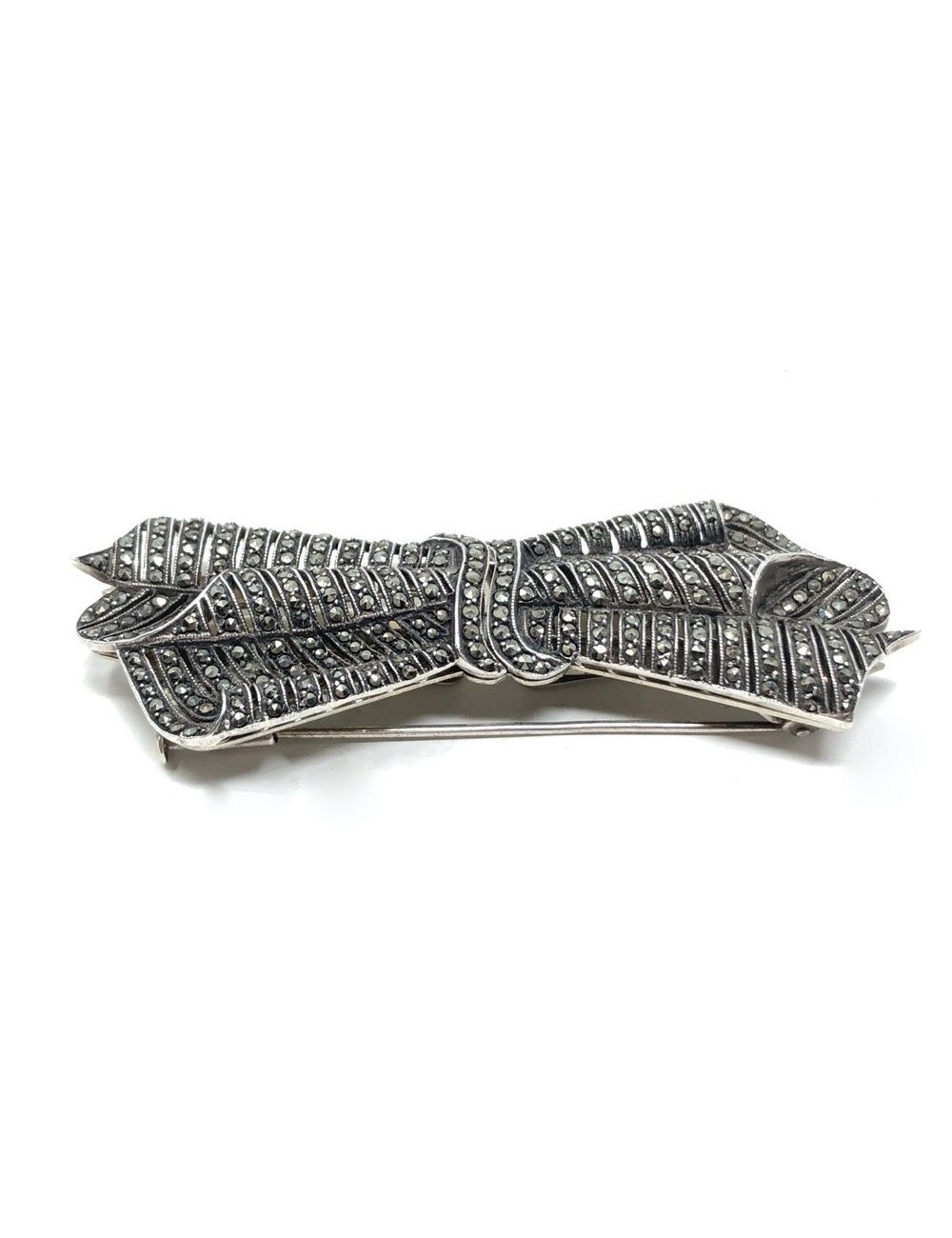 Silver hot sale bow brooch